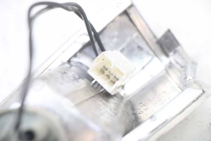 photo de LEWY TYLNY KIERUNKOWSKAZ PIAGGIO FLY 2T 50 (2004 - 2017) - Widok ogólny