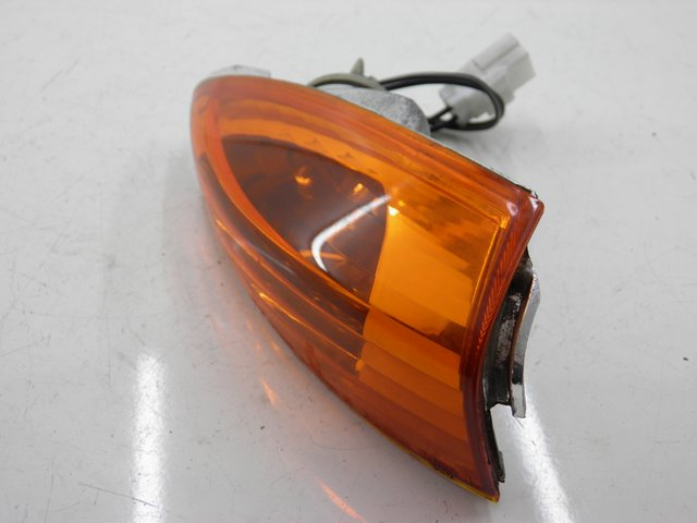 photo de LEWY TYLNY KIERUNKOWSKAZ PIAGGIO FLY 100 (2006 - 2010) - Inny kąt widzenia