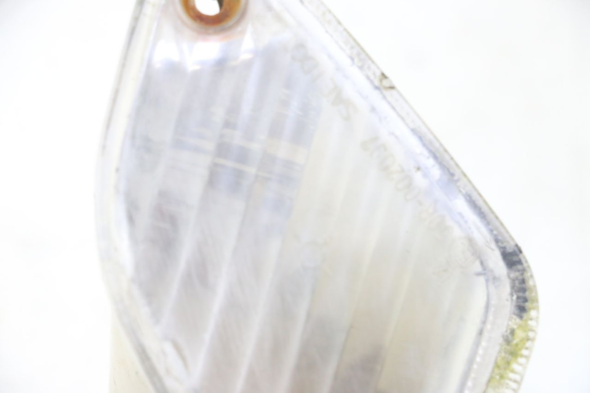 photo de LEWY TYLNY KIERUNKOWSKAZ PIAGGIO VESPA GRANTURISMO 200 (2004 - 2005) - Szczegół części