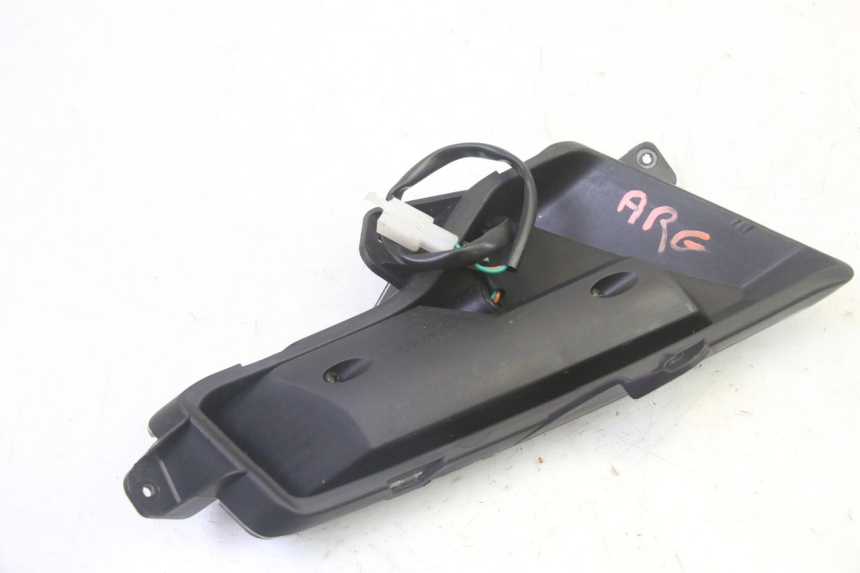 photo de LEWY TYLNY KIERUNKOWSKAZ EFUN PUSA 1 - Zbliżenie techniczne