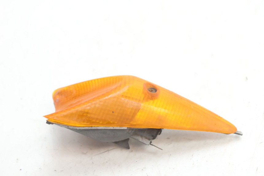 photo de LEWY TYLNY KIERUNKOWSKAZ PEUGEOT SPEEDFIGHT LC 50 (1996 - 2002) - Zoom stanu zużycia