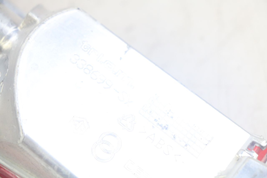 photo de LEWY TYLNY KIERUNKOWSKAZ PIAGGIO X8 125 (2004 - 2007) - Szczegół części