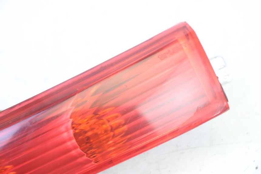 photo de LEWY TYLNY KIERUNKOWSKAZ PIAGGIO X8 125 (2004 - 2007) - Zoom stanu zużycia