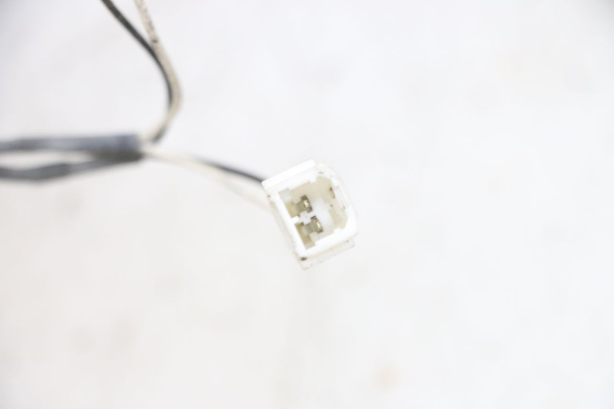 photo de LEWY TYLNY KIERUNKOWSKAZ PIAGGIO X8 125 (2004 - 2007) - Zoom stanu zużycia