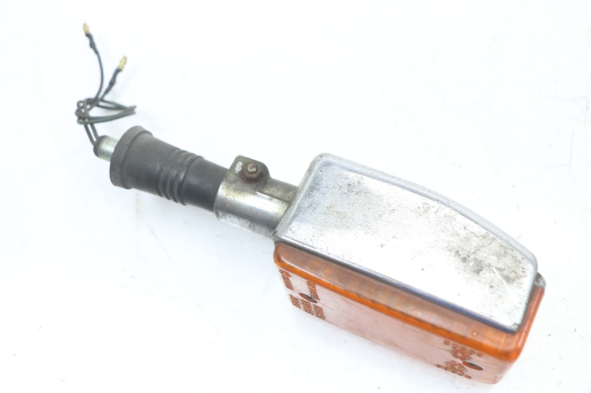 photo de LEWY TYLNY KIERUNKOWSKAZ YAMAHA XJ F 900 (1983 - 1994) - Zbliżenie techniczne