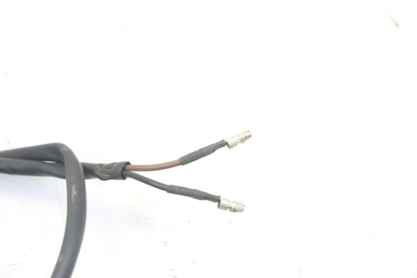 photo de LEWY TYLNY KIERUNKOWSKAZ YAMAHA XJ6 ABS 600 (2008 - 2016) - Zbliżenie techniczne