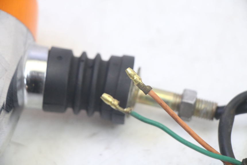 photo de LEWY TYLNY KIERUNKOWSKAZ KYMCO ZING 125 (1997 - 2003) - Zbliżenie techniczne