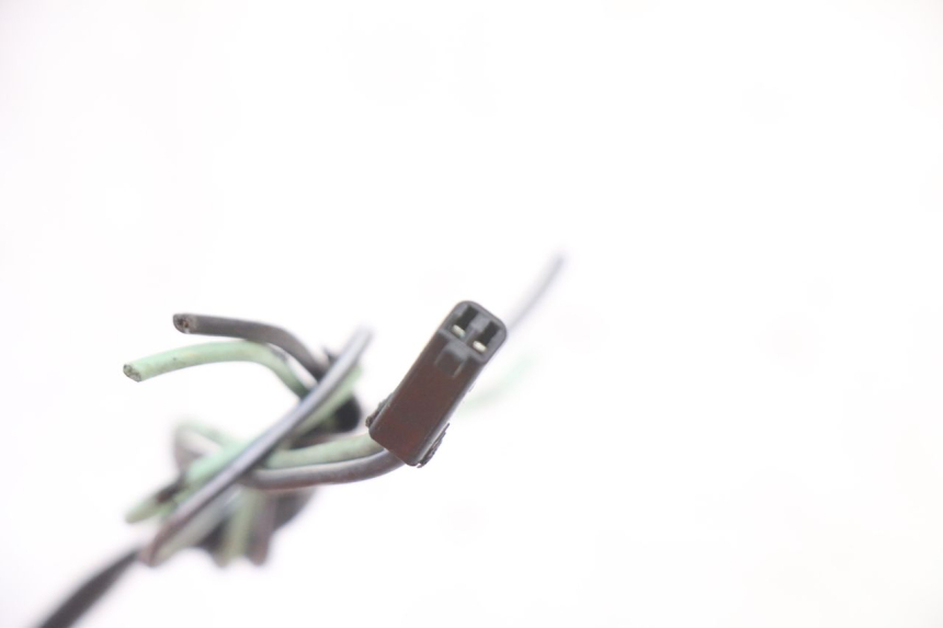 photo de KIERUNKOWSKAZ TYLNY SUZUKI GSR 750 (2011 - 2017) - Szczegóły charakterystyczne