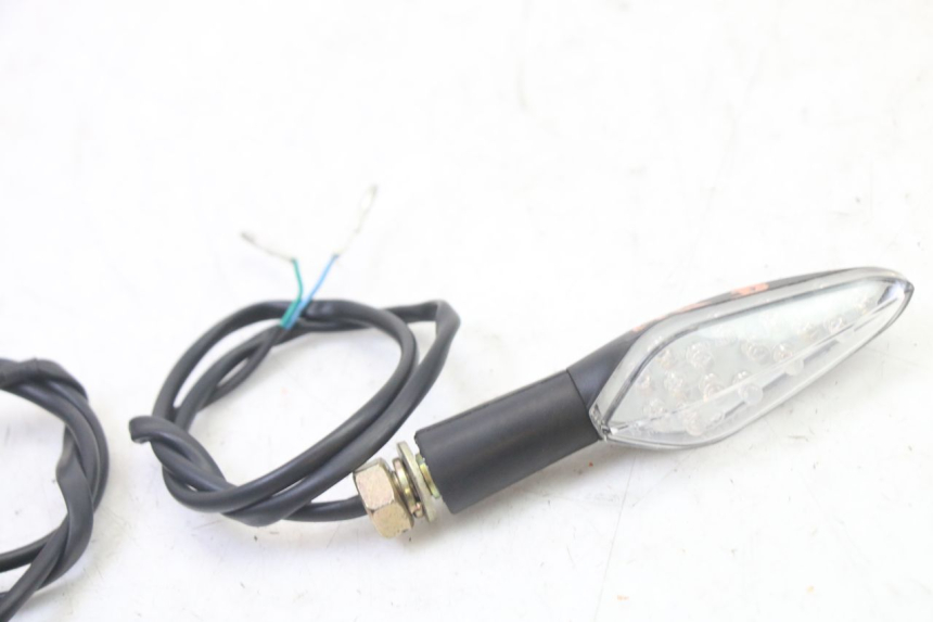 photo de KIERUNKOWSKAZ TYLNY KIDEN KD125-G 125 (2018 - 2022) - Inny kąt widzenia