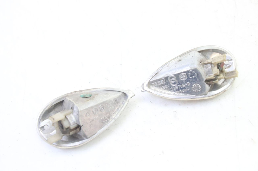 photo de KIERUNKOWSKAZ TYLNY PIAGGIO LIBERTY 4T 50 (2009 - 2015) - Inny kąt widzenia