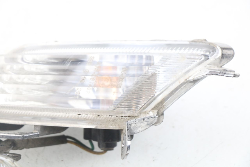 photo de KIERUNKOWSKAZ TYLNY KYMCO LIKE 2T 50 (2009 - 2018) - Punkty mocowania