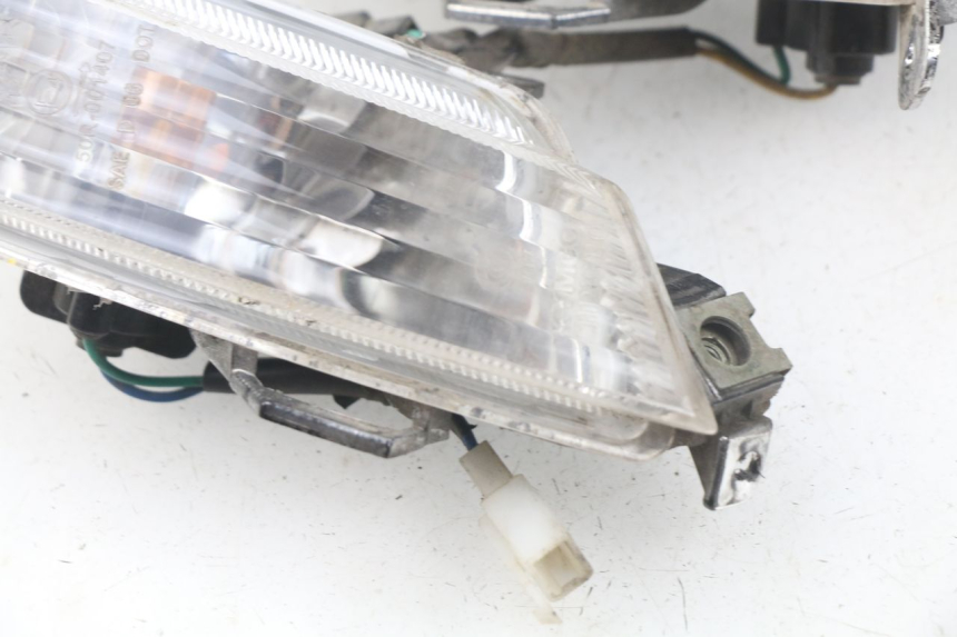 photo de KIERUNKOWSKAZ TYLNY KYMCO LIKE 2T 50 (2009 - 2018) - Stan powierzchni