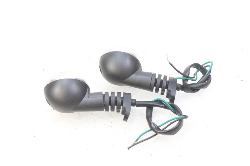 photo de KIERUNKOWSKAZ TYLNY PEUGEOT LUDIX 50 (2008 - 2017) - Inny kąt widzenia