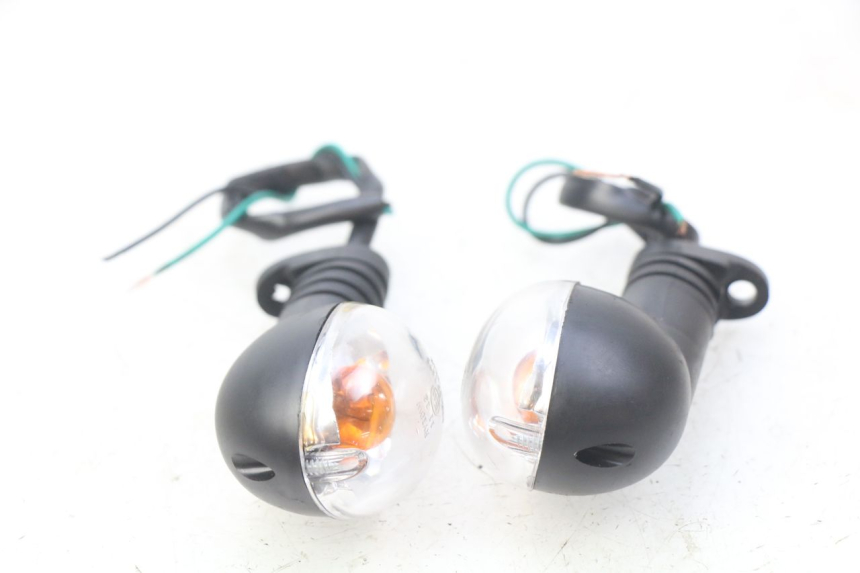 photo de KIERUNKOWSKAZ TYLNY PEUGEOT LUDIX 50 (2008 - 2017) - Zbliżenie techniczne