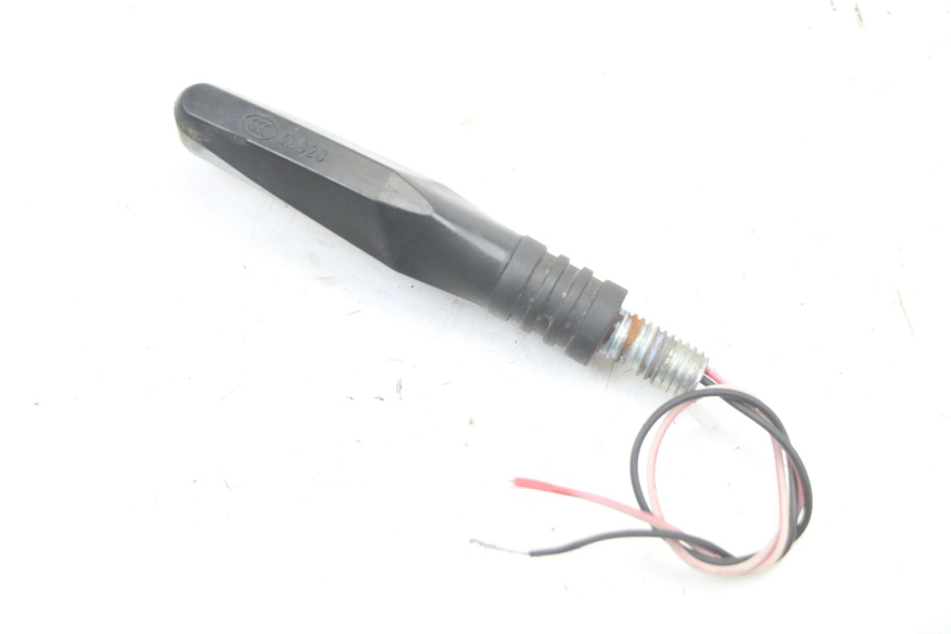 photo de KIERUNKOWSKAZ TYLNY MBK X-LIMIT XLIMIT 50 (2007 - 2012) - Oznaczenia i referencje