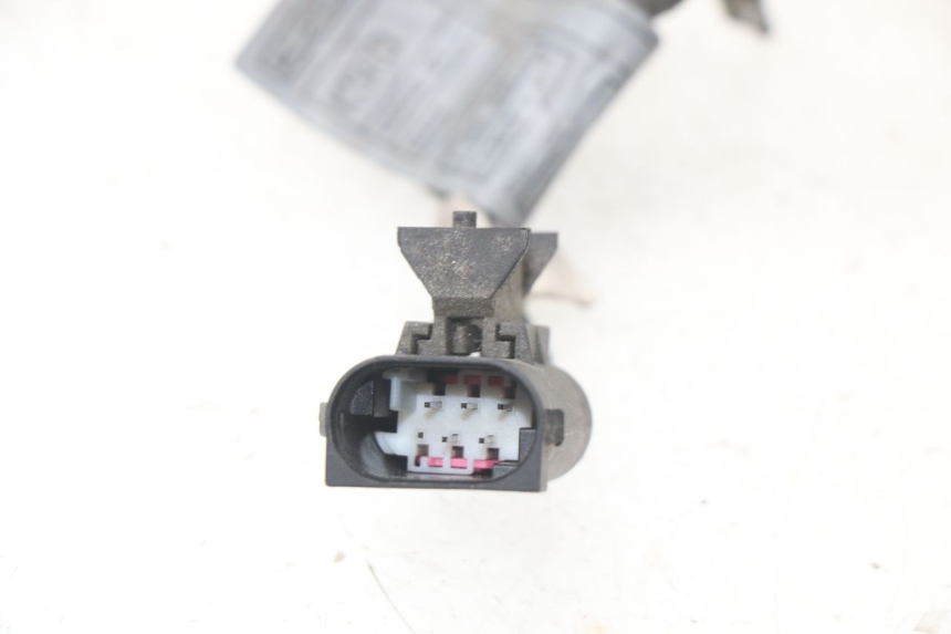 photo de KIERUNKOWSKAZ TYLNY BMW R GS 1200 (2005 - 2007) - Inny kąt widzenia