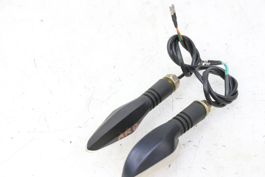 photo de KIERUNKOWSKAZ TYLNY MAG POWER R-STREET 50 (2016 - 2025) - Zoom stanu zużycia