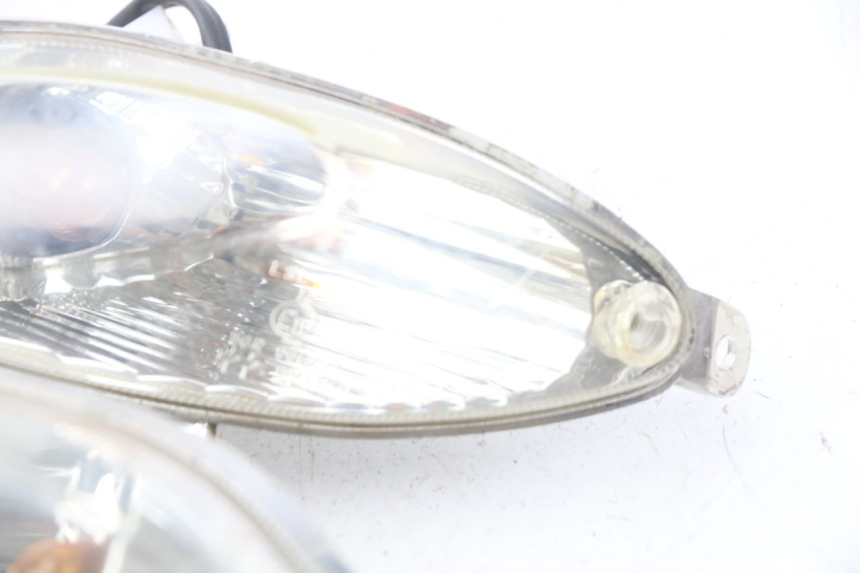 photo de KIERUNKOWSKAZ TYLNY DAELIM S4 50 (2010 - 2015) - Oznaczenia i referencje