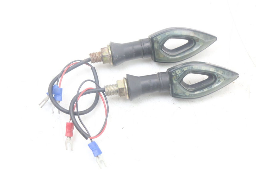 photo de KIERUNKOWSKAZ TYLNY DERBI SENDA SM X-TREME 50 (2006 - 2010) - Zoom stanu zużycia