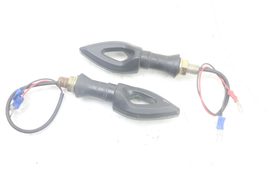 photo de KIERUNKOWSKAZ TYLNY DERBI SENDA SM X-TREME 50 (2006 - 2010) - Zbliżenie techniczne