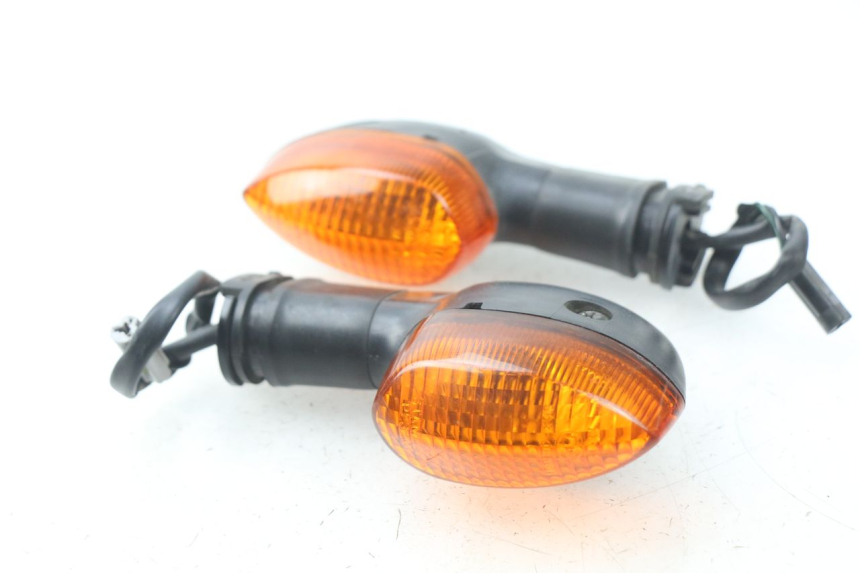 photo de KIERUNKOWSKAZ TYLNY YAMAHA TDM ABS 900 (2002 - 2014) - Szczegół części
