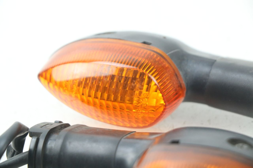 photo de KIERUNKOWSKAZ TYLNY YAMAHA TDM ABS 900 (2002 - 2014) - Zoom stanu zużycia