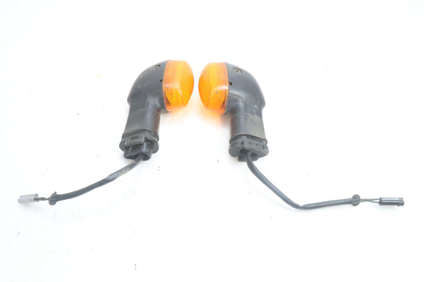 photo de KIERUNKOWSKAZ TYLNY YAMAHA TDM ABS 900 (2002 - 2014) - Oznaczenia i referencje