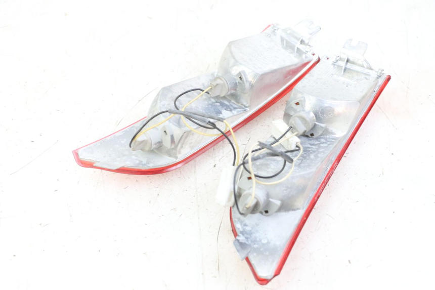 photo de KIERUNKOWSKAZ TYLNY PIAGGIO XEVO - X EVO 125 (2007 - 2017) - Inny kąt widzenia