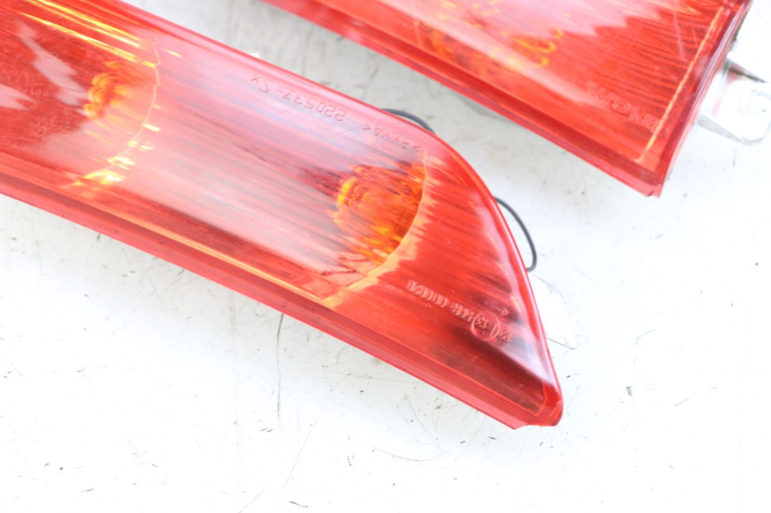 photo de KIERUNKOWSKAZ TYLNY PIAGGIO XEVO - X EVO 125 (2007 - 2017) - Widok ogólny