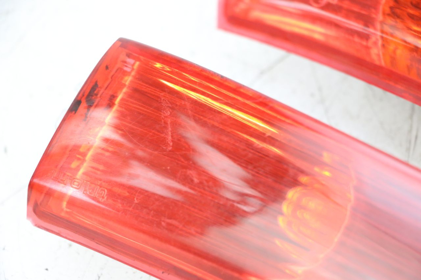 photo de KIERUNKOWSKAZ TYLNY PIAGGIO XEVO - X EVO 125 (2007 - 2017) - Część sprawdzona