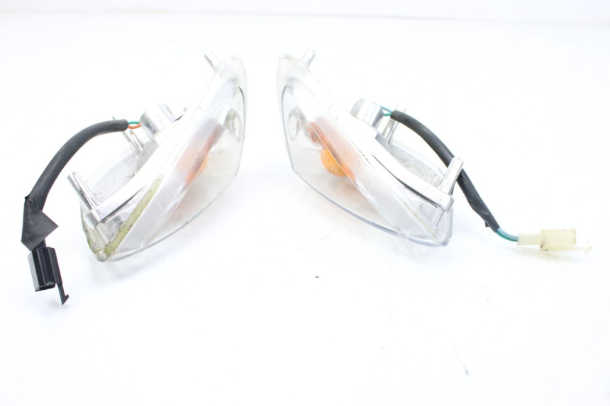 photo de KIERUNKOWSKAZ PRZEDNI KYMCO AGILITY DELIVERY 4T 50 (2018 - 2023) - Zoom stanu zużycia