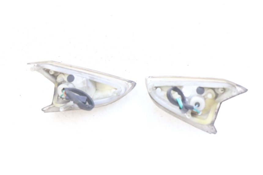 photo de KIERUNKOWSKAZ PRZEDNI KYMCO AGILITY RS 4T 50 (2009 - 2013) - Inny kąt widzenia