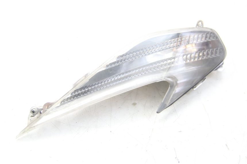 photo de KIERUNKOWSKAZ PRZEDNI APRILIA ATLANTIC 125 (2003 - 2009) - Część sprawdzona