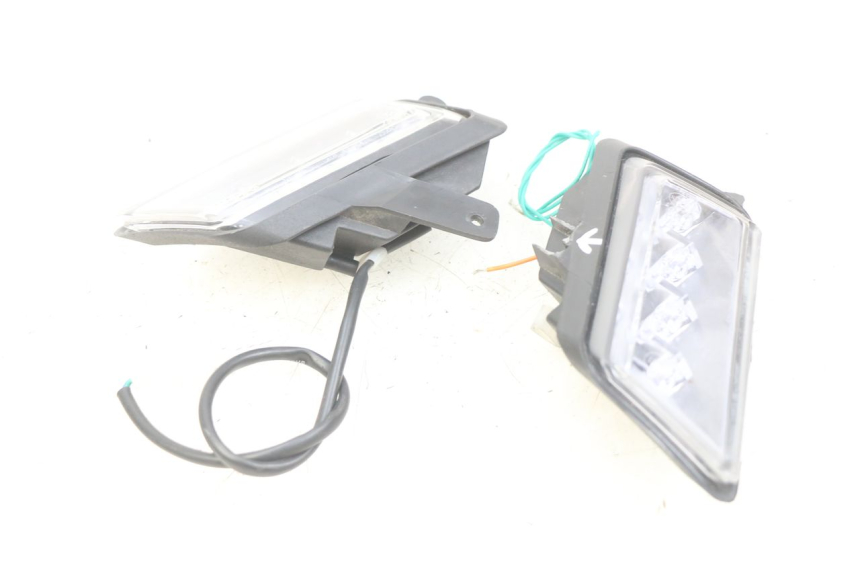 photo de KIERUNKOWSKAZ PRZEDNI ORCAL CAVARO 4T 50 (2019 - 2023) - Punkty mocowania