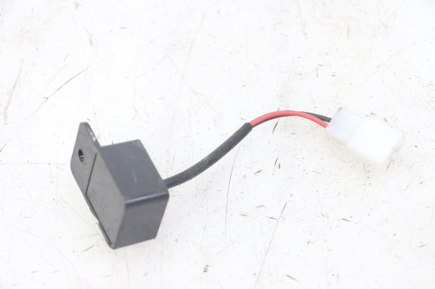 photo de KIERUNKOWSKAZ PRZEDNI HONDA CBF 500 (2004 - 2007) - Szczegół części