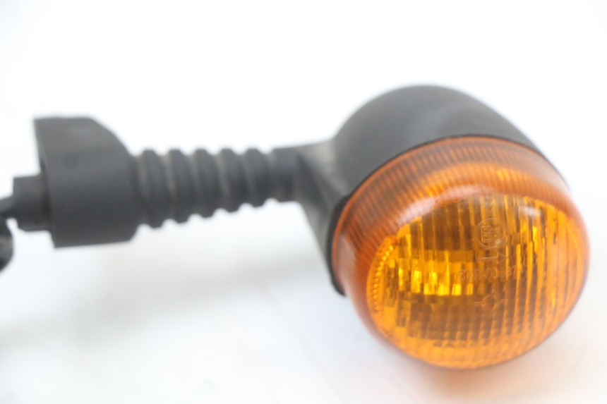 photo de KIERUNKOWSKAZ PRZEDNI PRAWY DAELIM A-FOUR 2T 50 (2005 - 2012) - Szczegół części