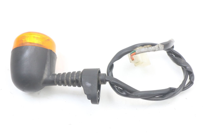 photo de KIERUNKOWSKAZ PRZEDNI PRAWY DAELIM A-FOUR 2T 50 (2005 - 2012) - Inny kąt widzenia