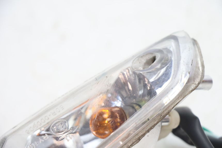 photo de PRAWA PRZEDNIA KIERUNKOWSKAZ KYMCO AGILITY 4T 10" 50 (2005 - 2018) - Zoom stanu zużycia