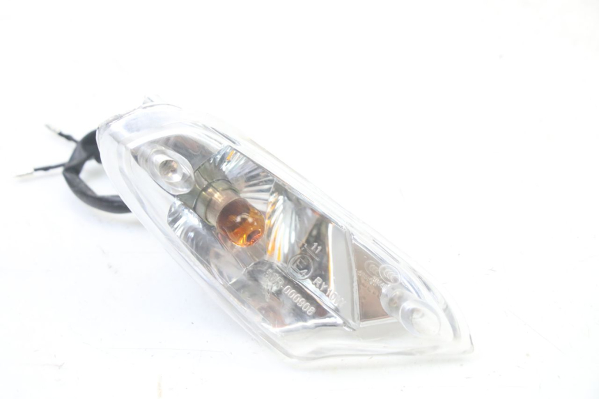 photo de KIERUNKOWSKAZ PRZEDNI PRAWY KYMCO AGILITY 4T 50 (2005 - 2018) - Widok główny