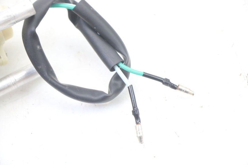 photo de KIERUNKOWSKAZ PRZEDNI PRAWY KYMCO AGILITY 4T 50 (2005 - 2018) - Widok ogólny