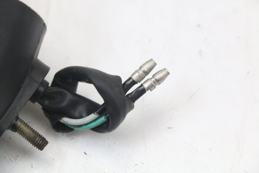 photo de KIERUNKOWSKAZ PRZEDNI PRAWY KYMCO AGILITY PREMIUM 50 (2007 - 2010) - Zbliżenie techniczne