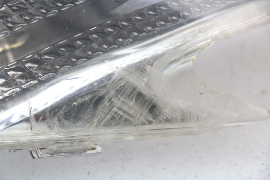 photo de KIERUNKOWSKAZ PRZEDNI PRAWY APRILIA ATLANTIC 125 (2003 - 2009) - Punkty mocowania