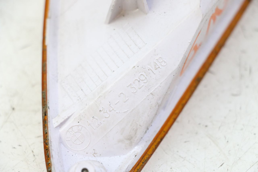 photo de KIERUNKOWSKAZ PRZEDNI PRAWY BMW C1 125 (2000 - 2003) - Szczegół części