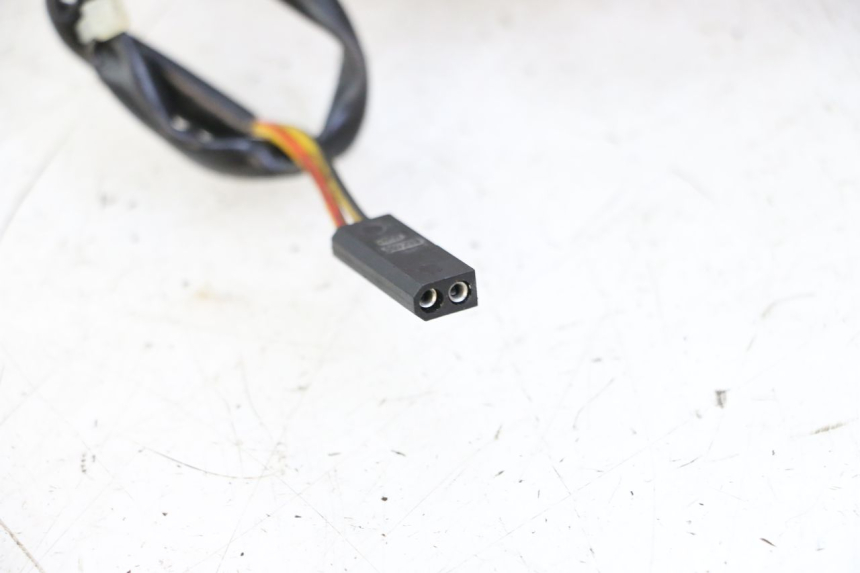 photo de KIERUNKOWSKAZ PRZEDNI PRAWY BMW C1 125 (2000 - 2003) - Zoom stanu zużycia