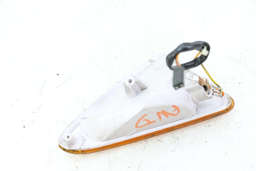 photo de KIERUNKOWSKAZ PRZEDNI PRAWY BMW C1 125 (2000 - 2003) - Zbliżenie techniczne