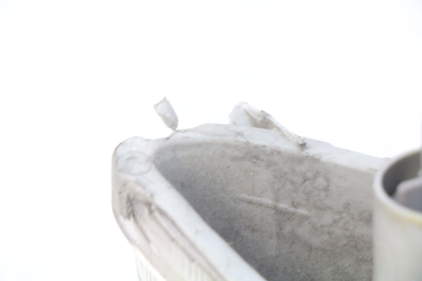 photo de KIERUNKOWSKAZ PRZEDNI PRAWY SUZUKI BURGMAN 125 (2007 - 2014) - Zbliżenie techniczne