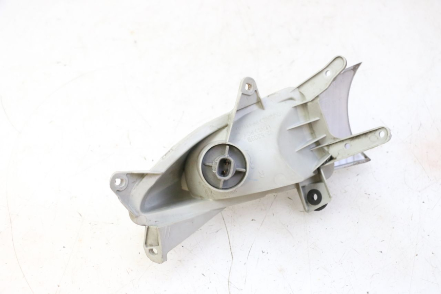 photo de KIERUNKOWSKAZ PRZEDNI PRAWY SUZUKI BURGMAN 125 (2007 - 2014) - Widok ogólny