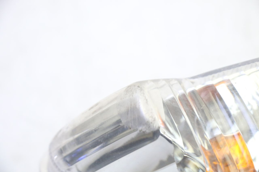 photo de KIERUNKOWSKAZ PRZEDNI PRAWY SUZUKI BURGMAN 125 (2007 - 2014) - Szczegół części