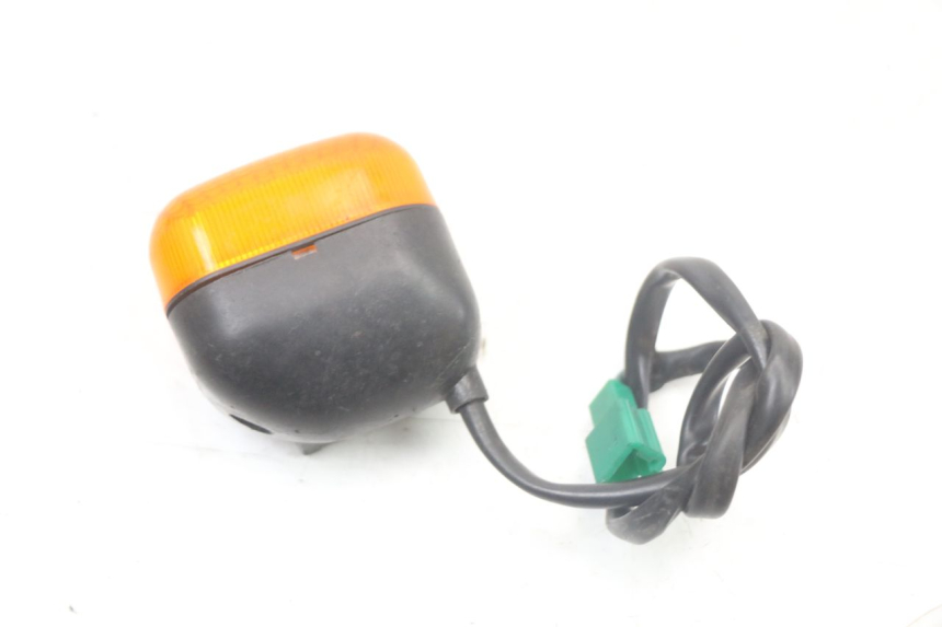 photo de KIERUNKOWSKAZ PRZEDNI PRAWY YAMAHA BW'S BWS 125 (2010 - 2013) - Inny kąt widzenia