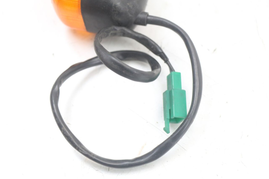 photo de KIERUNKOWSKAZ PRZEDNI PRAWY YAMAHA BW'S BWS 125 (2010 - 2013) - Zbliżenie techniczne